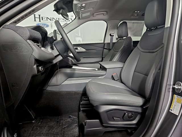 Used 2026 Ford Explorer Active w/ Active Comfort Package RWD image 13