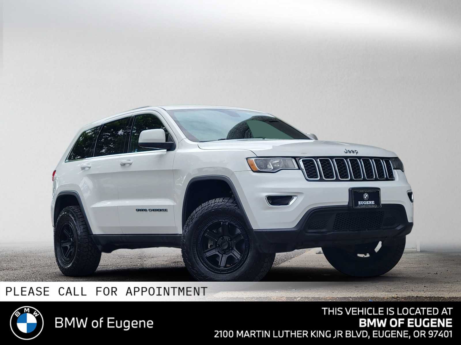 Used 2017 Jeep Grand Cherokee Laredo AWD/4WD video 1
