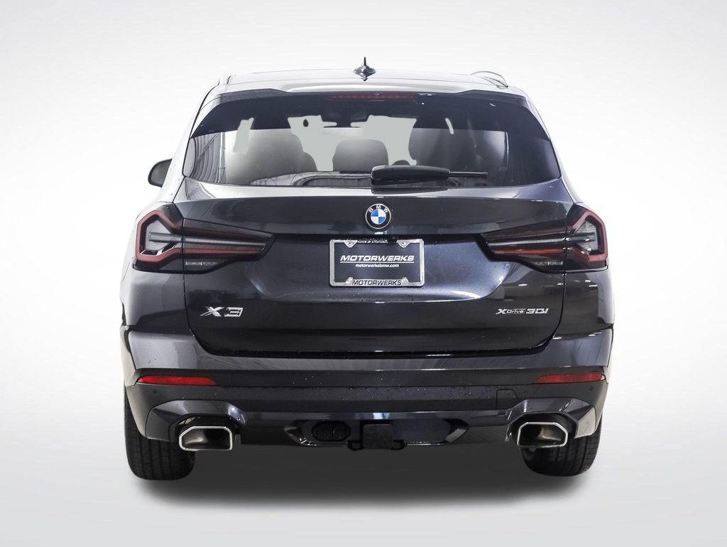 Used 2022 BMW X3 xDrive30i w/ Premium Package 2 (ZPA) AWD/4WD image 4