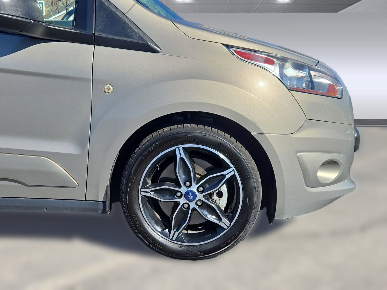 Used 2016 Ford Transit Connect XLT image 12