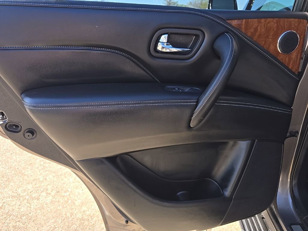Used 2019 INFINITI QX80 Luxe image 37