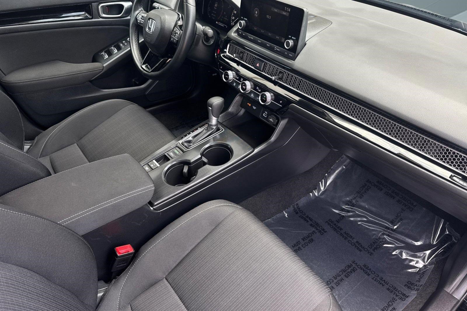 Certified 2024 Honda Civic EX image 31