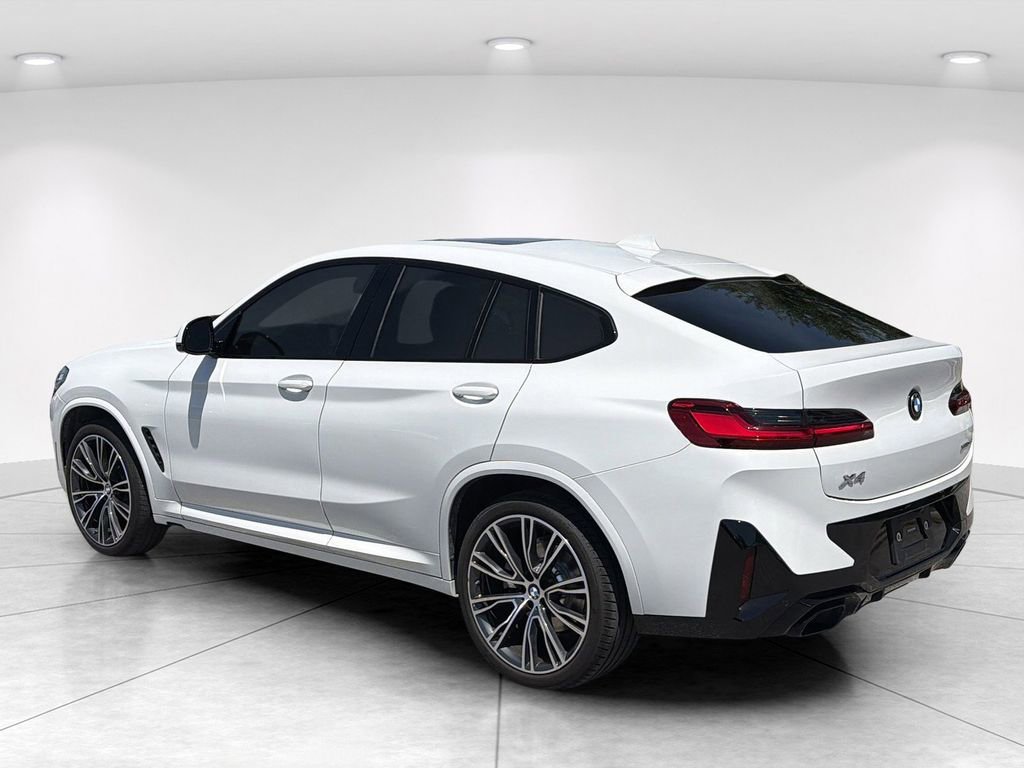 Used 2022 BMW X4 xDrive30i w/ M Sport Package AWD/4WD image 6