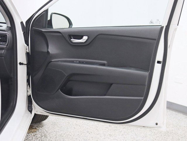 Used 2018 Kia Rio S image 27