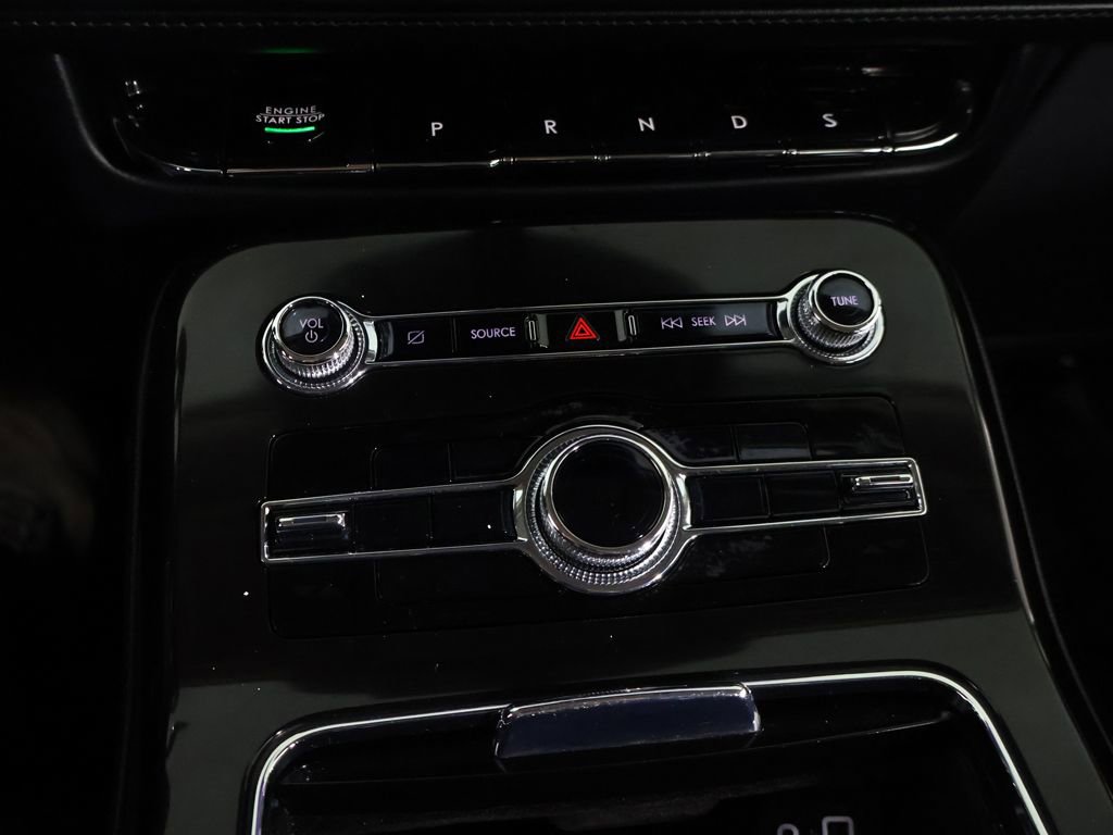 Used 2023 Lincoln Nautilus FWD w/ Premium Package image 49