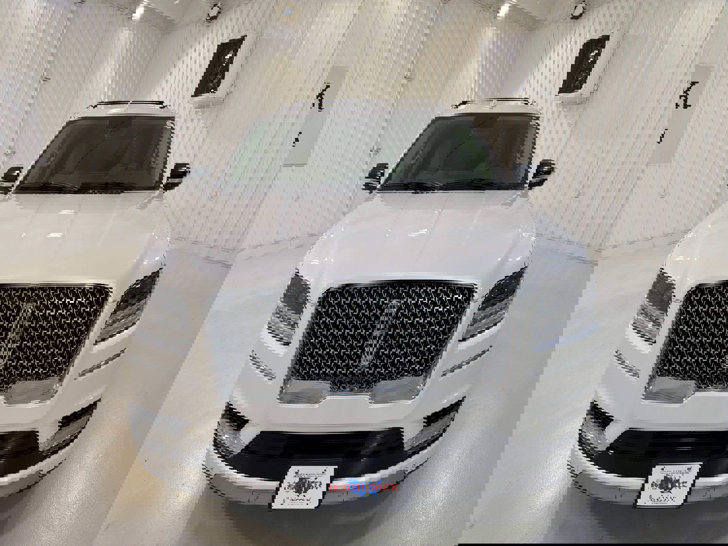 Used 2019 Lincoln Navigator Select w/ Cargo Package image 33