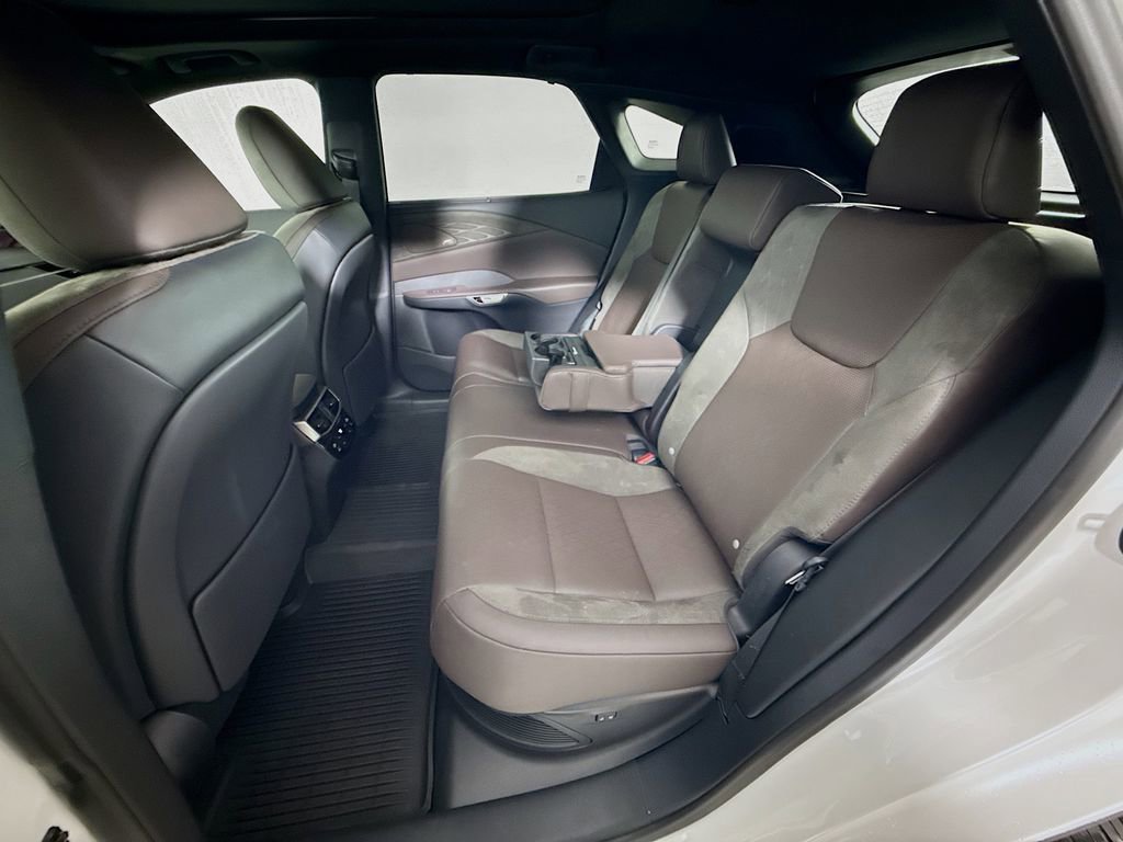 Used 2025 Lexus RX 350 w/ Convenience Package image 26