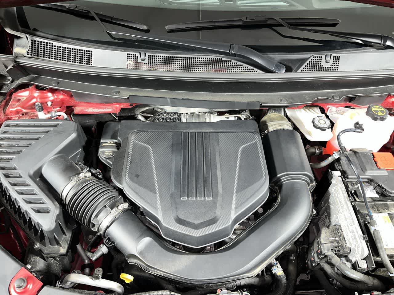 Used 2025 Chevrolet Traverse LT w/ Midnight/Sport Edition FWD image 12