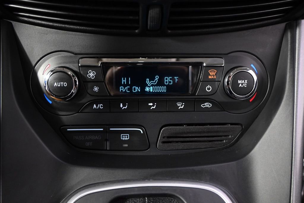 Used 2013 Ford C-MAX SE w/ Winter Pkg FWD image 30