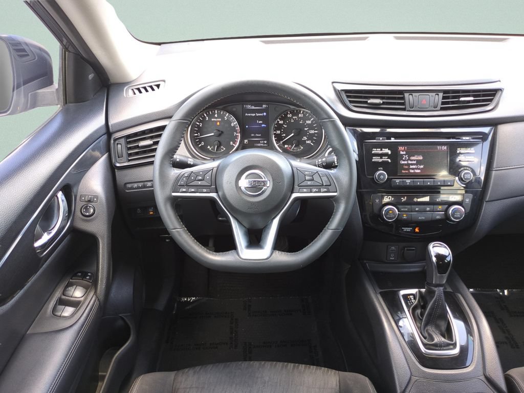 Used 2017 Nissan Rogue SV FWD image 12