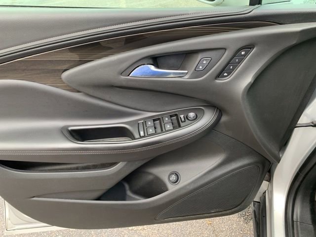 Used 2019 Buick Envision Essence image 19