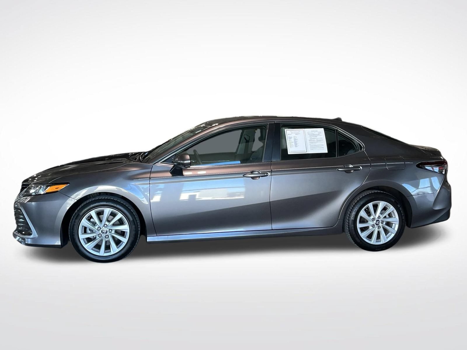 Used 2024 Toyota Camry LE FWD image 7