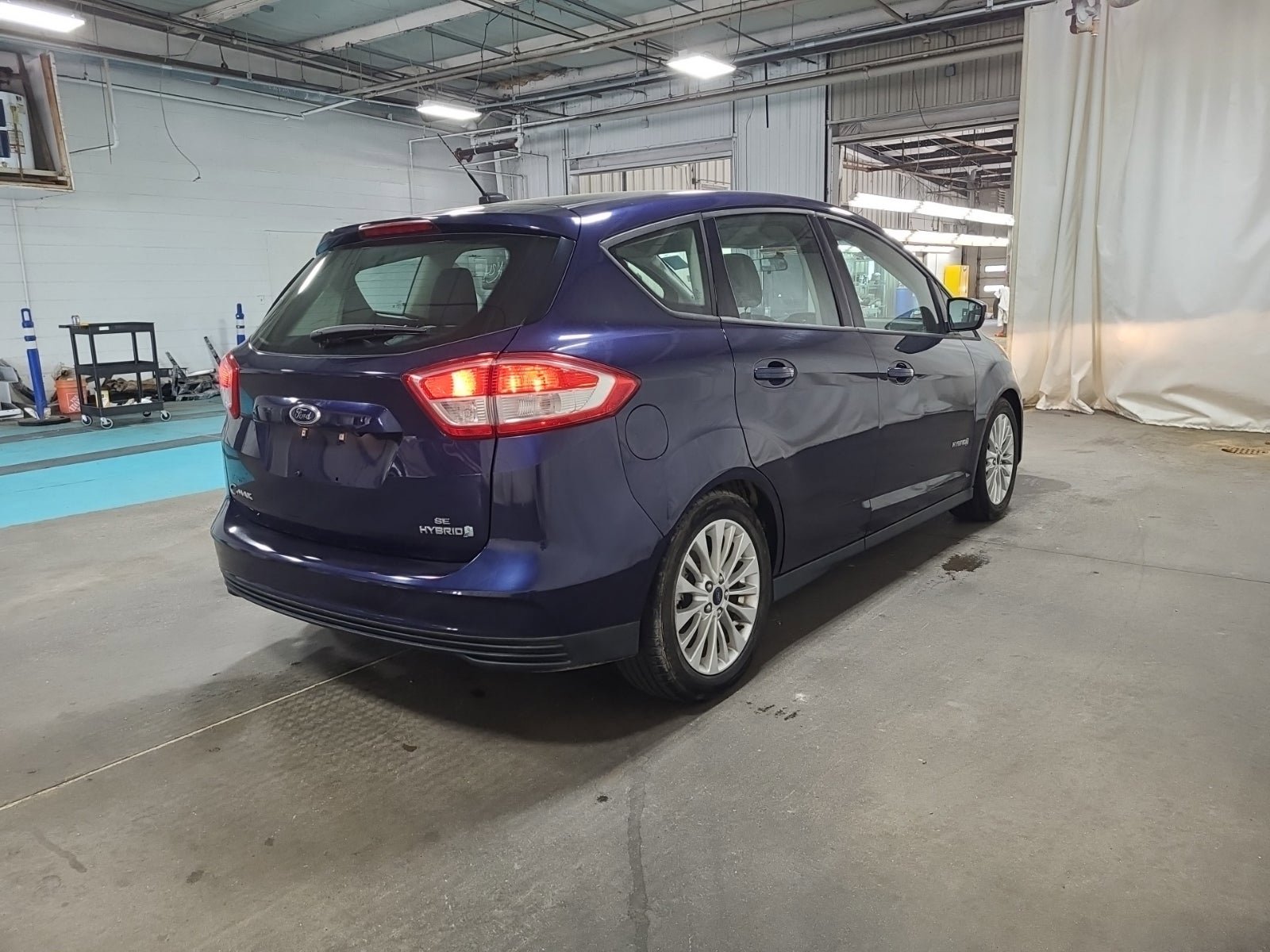 Used 2017 Ford C-MAX SE image 8