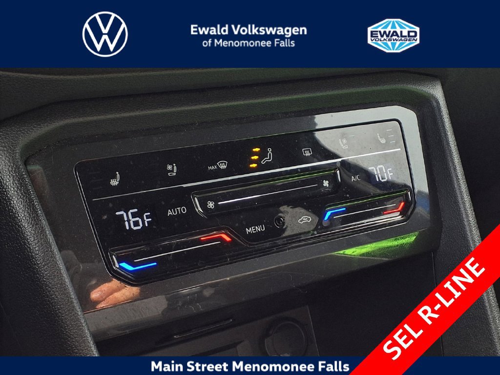 Used 2024 Volkswagen Tiguan SEL R-Line AWD/4WD image 22