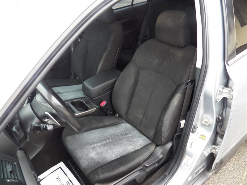 Used 2014 Subaru Outback 2.5i AWD/4WD image 6