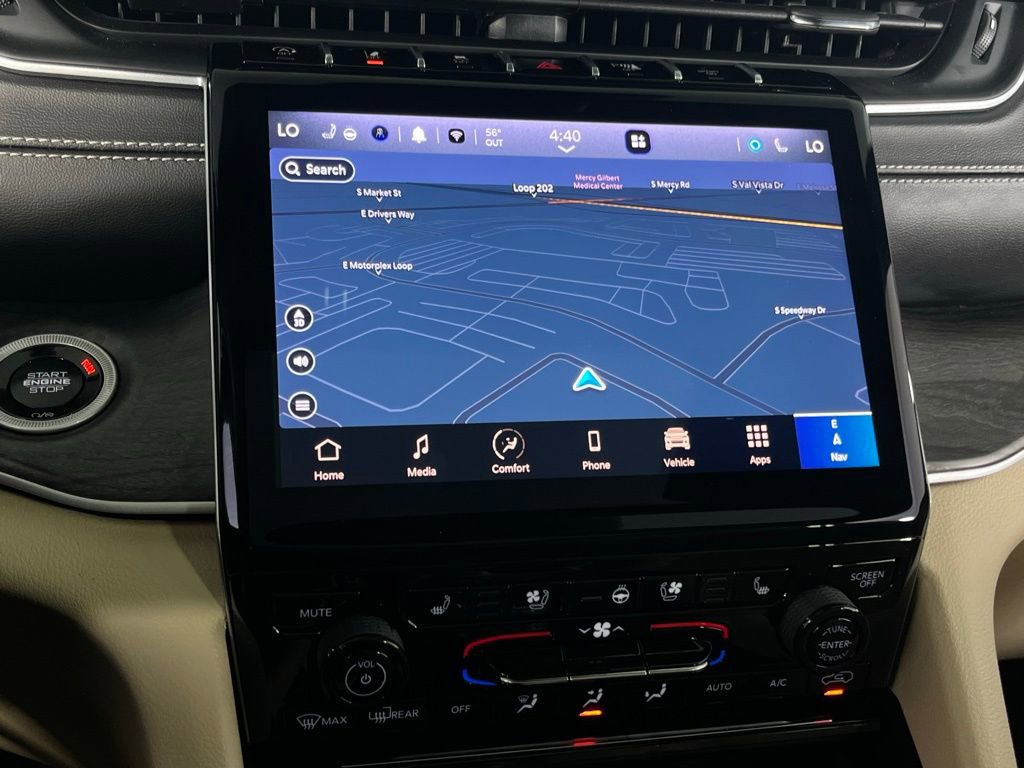 Used 2024 Jeep Grand Cherokee Limited w/ Luxury Tech Group II image 17