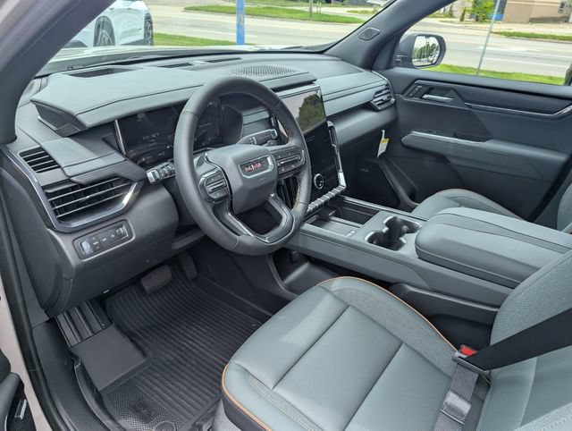 New 2026 GMC Acadia AT4 w/ Luxury Package AWD/4WD image 13