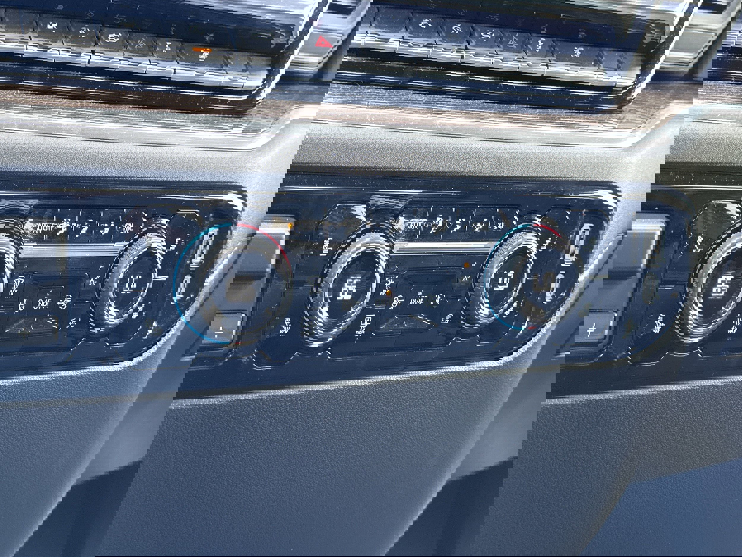 New 2023 Chevrolet Silverado 1500 LT w/ Max Trailering Package image 27