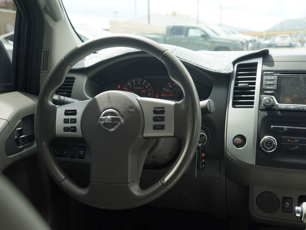 Used 2016 Nissan Frontier SV RWD image 25
