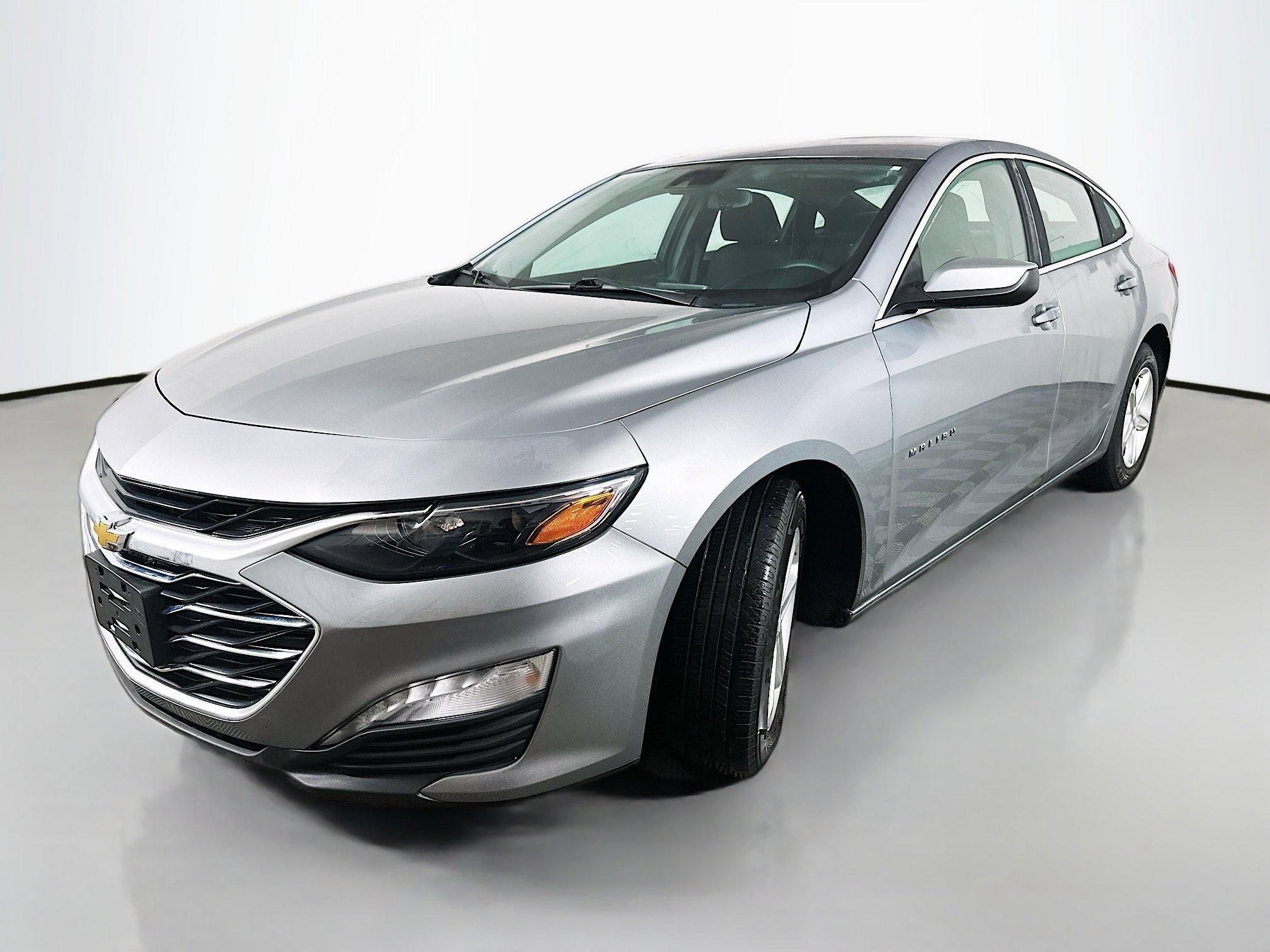 Used 2023 Chevrolet Malibu LT image 3