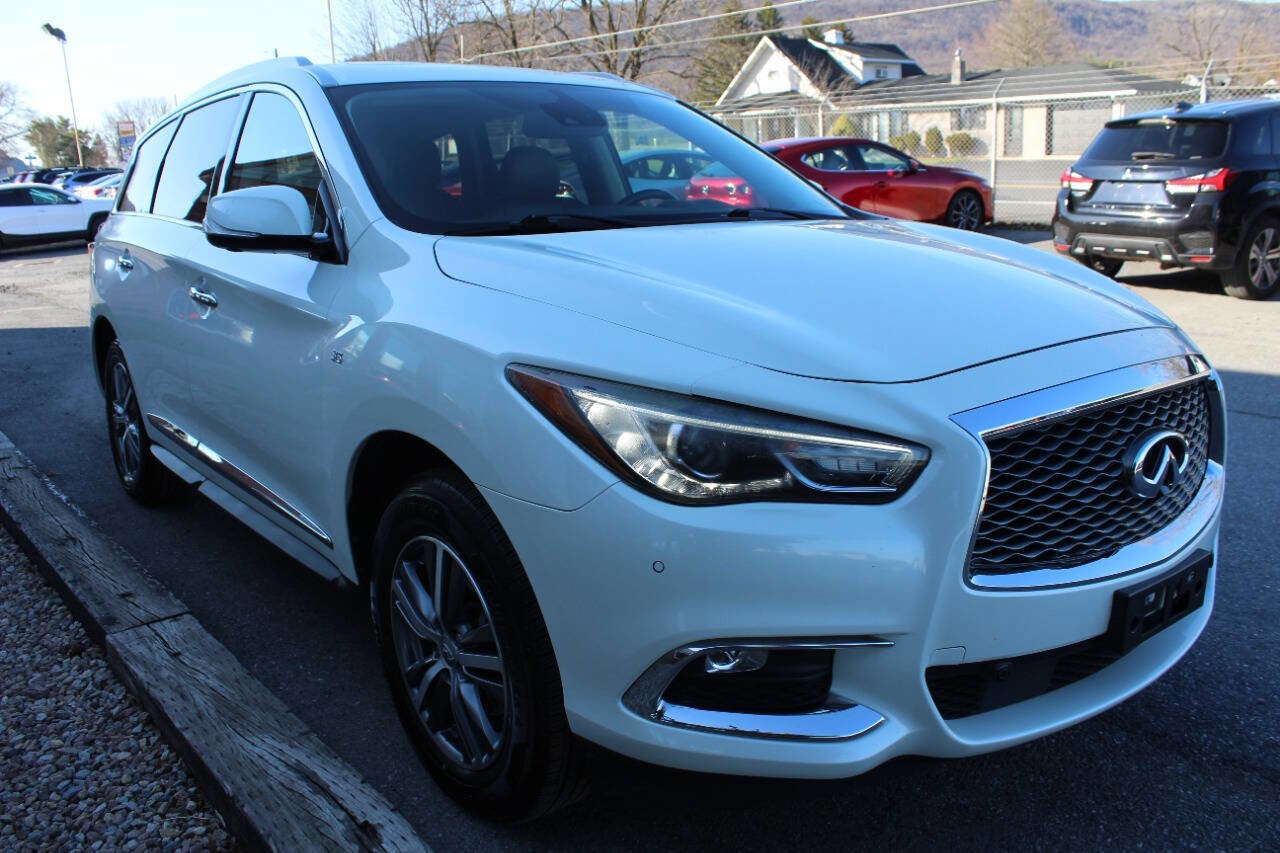 Used 2020 INFINITI QX60 Luxe w/ Essential Package image 5