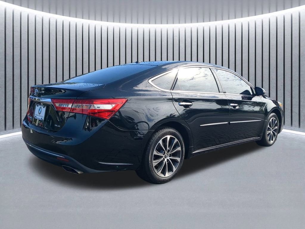 Used 2018 Toyota Avalon XLE w/ Protection Package image 5