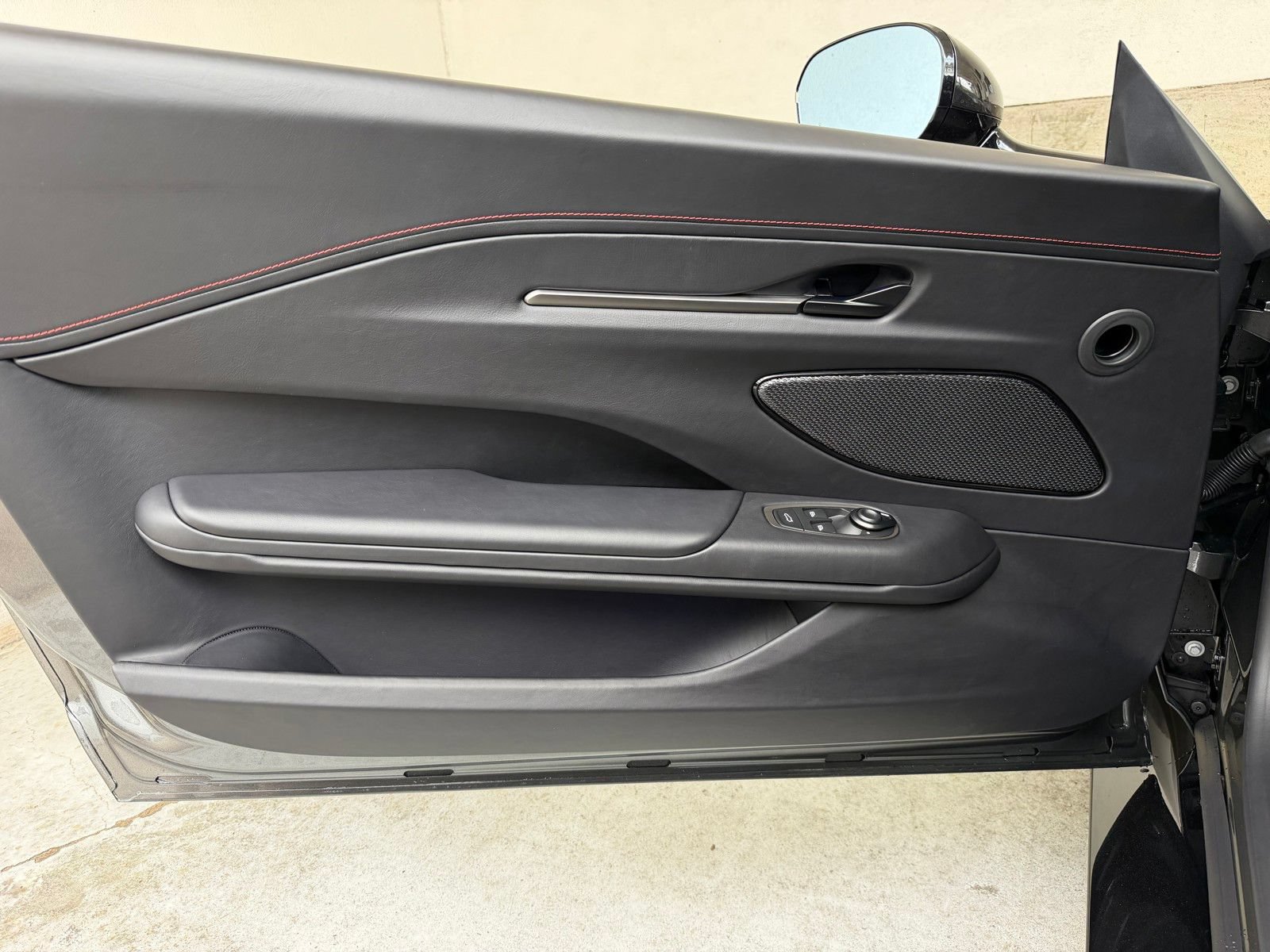 New 2026 Aston Martin V8 Vantage S RWD image 19