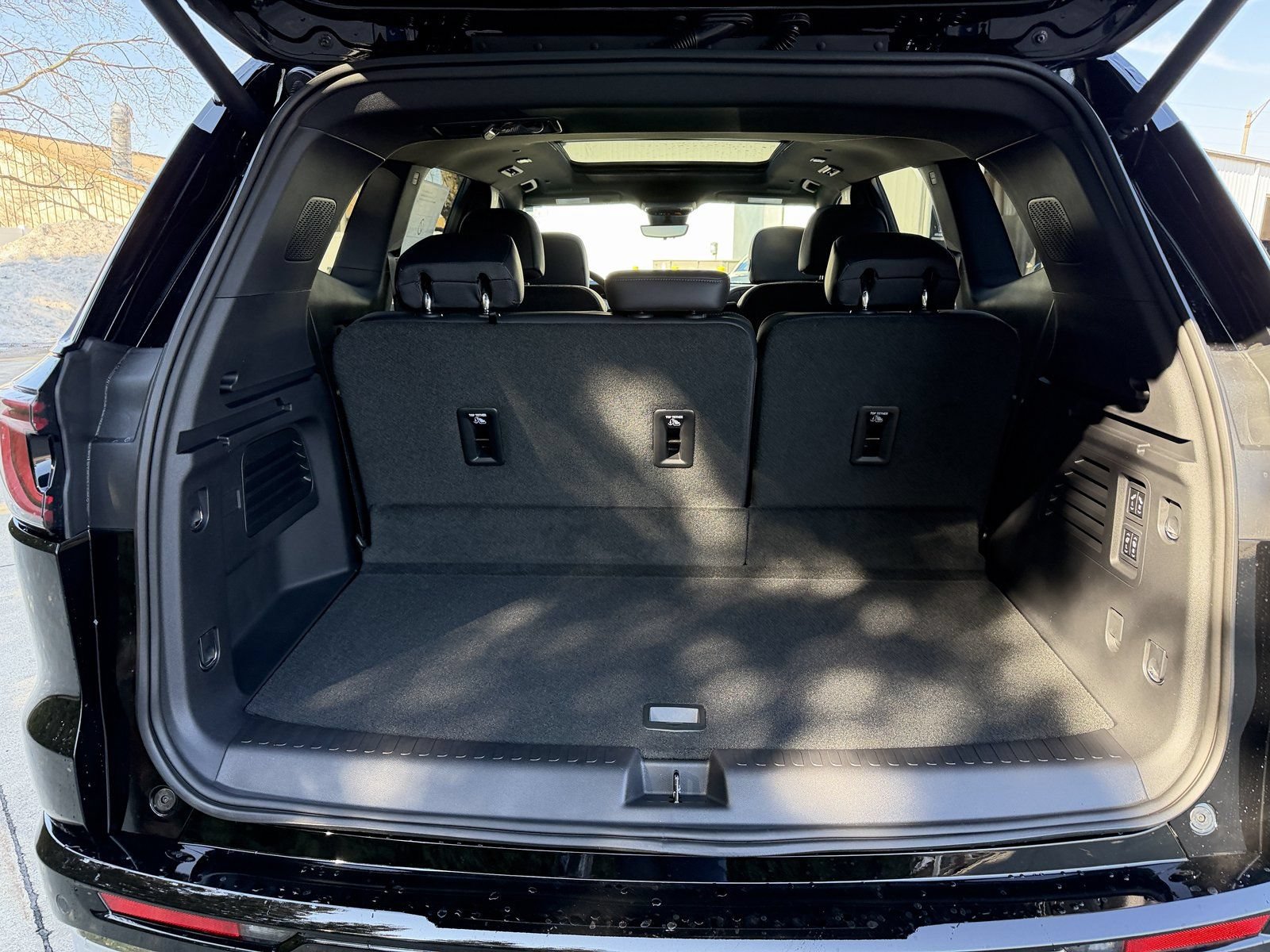 New 2026 GMC Acadia Denali w/ Super Cruise Package AWD/4WD image 37