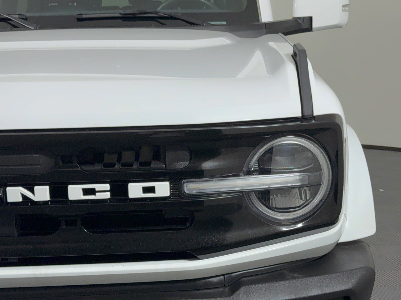 Used 2024 Ford Bronco Outer Banks AWD/4WD image 12