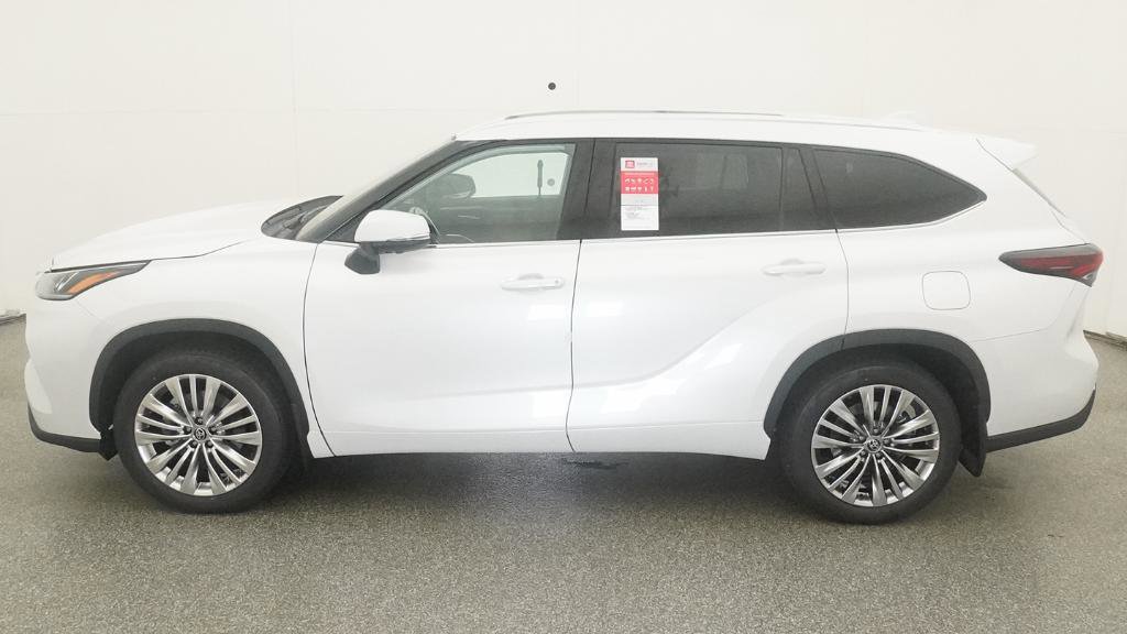 New 2026 Toyota Highlander Platinum AWD/4WD image 9
