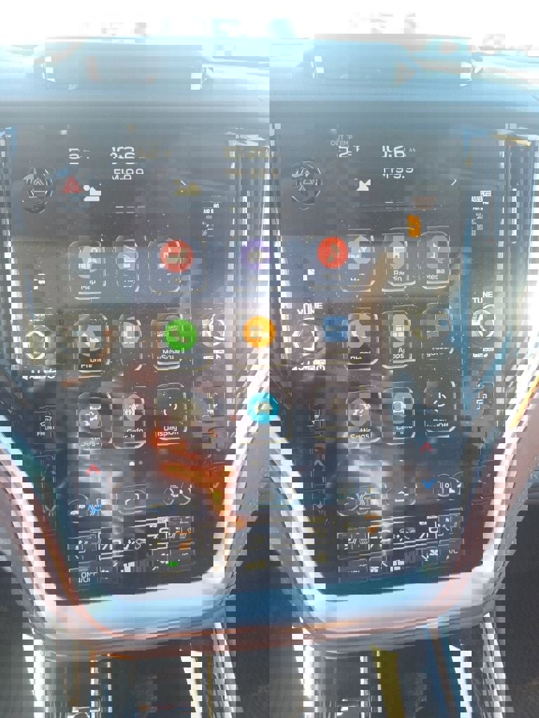 Used 2023 Subaru Outback Touring w/ Popular Package #2 image 17