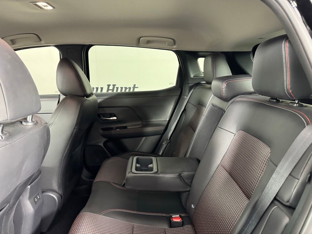 Used 2025 Nissan Kicks SR FWD image 33