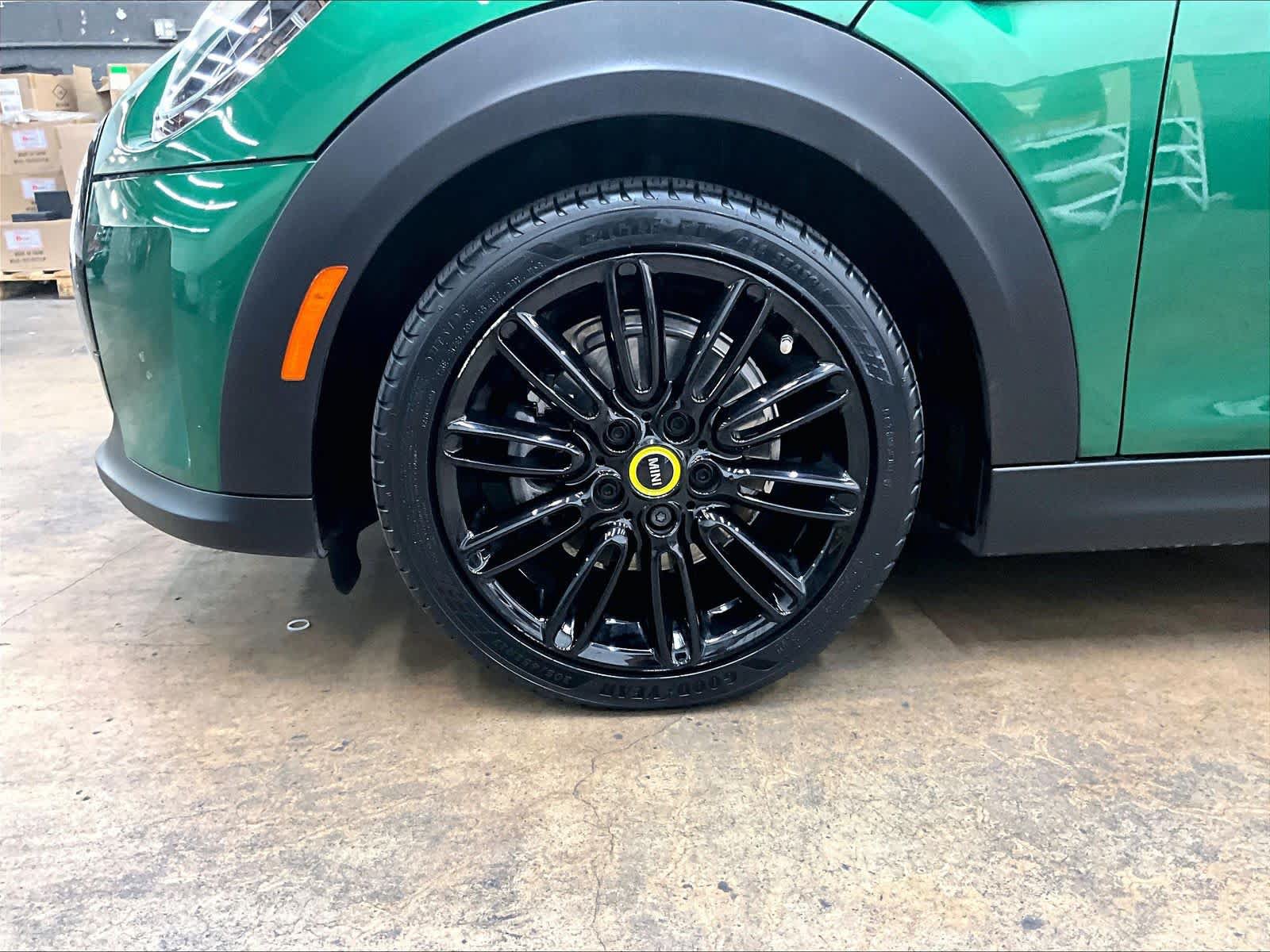 Used 2024 MINI Cooper SE FWD image 13