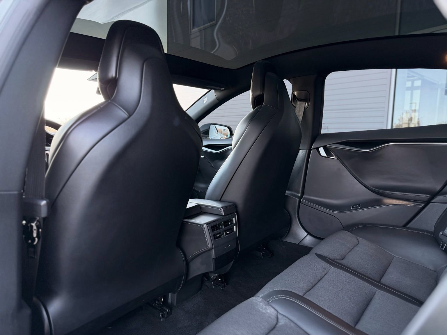 Used 2018 Tesla Model S 75D image 22