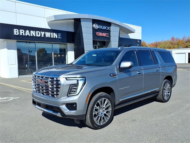 New 2026 GMC Yukon XL Denali w/ Denali Reserve Package