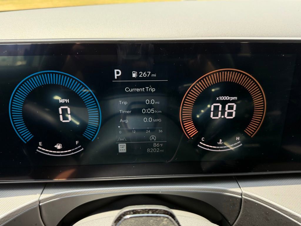 Used 2025 Hyundai Santa Fe SEL image 19