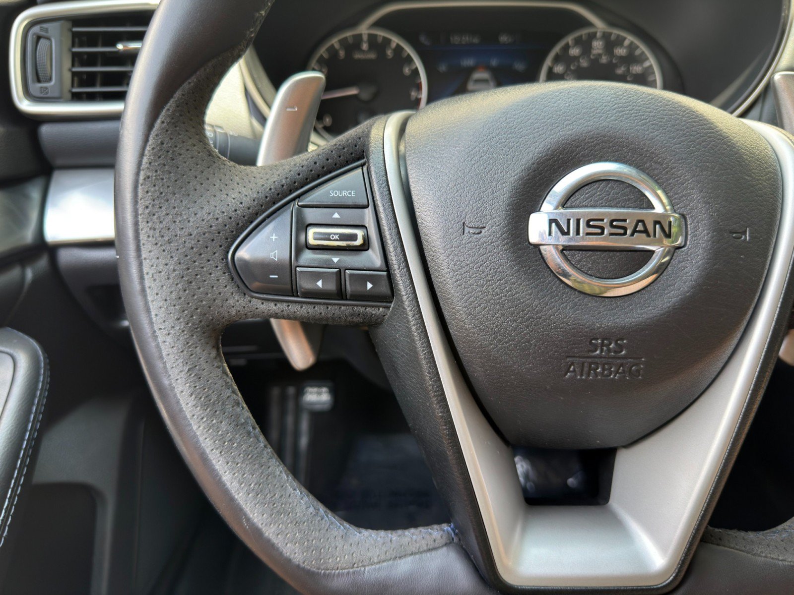 Used 2017 Nissan Maxima SR w/ Midnight Edition FWD image 19