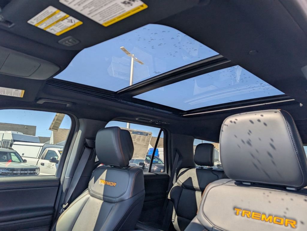 New 2026 Ford Expedition Tremor image 5