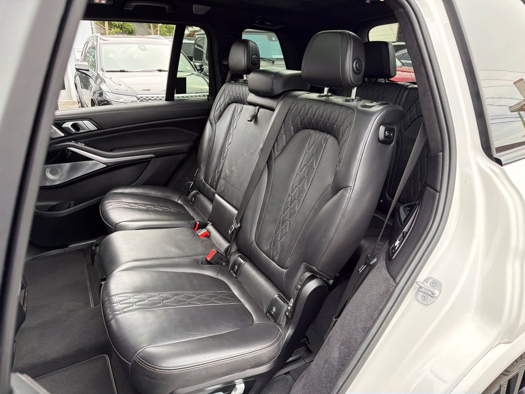 Used 2024 BMW X7 xDrive40i w/ Executive Package AWD/4WD image 42