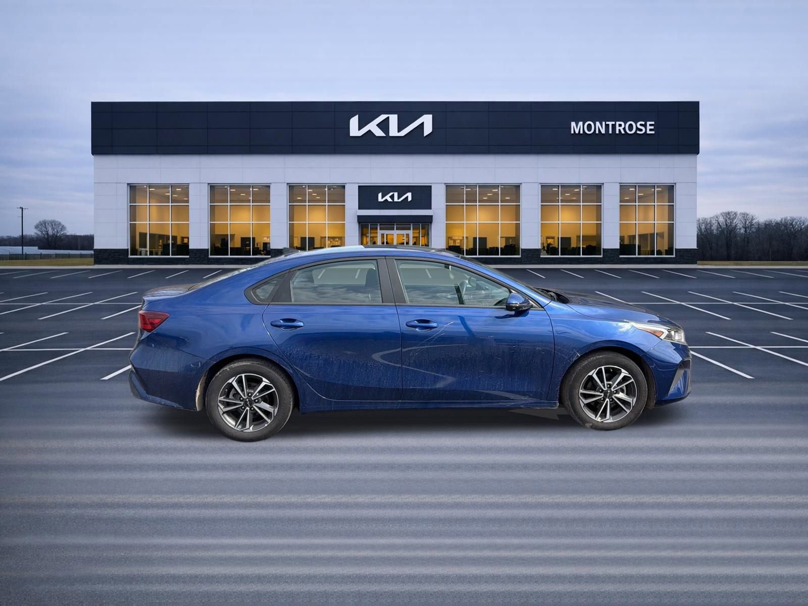 Used 2023 Kia Forte LXS w/ LXS Technology Package image 4