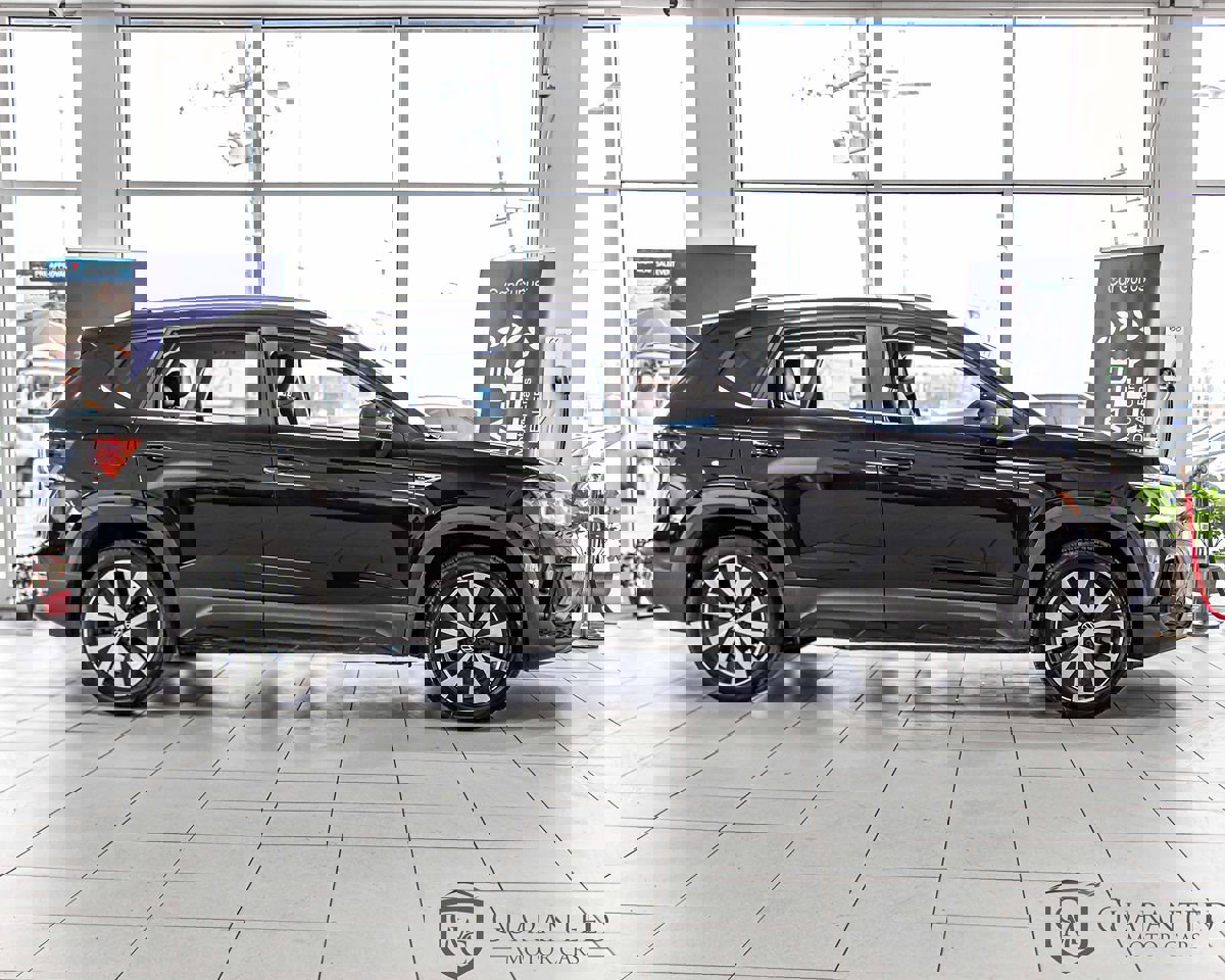 Used 2022 Volkswagen Taos SE image 9