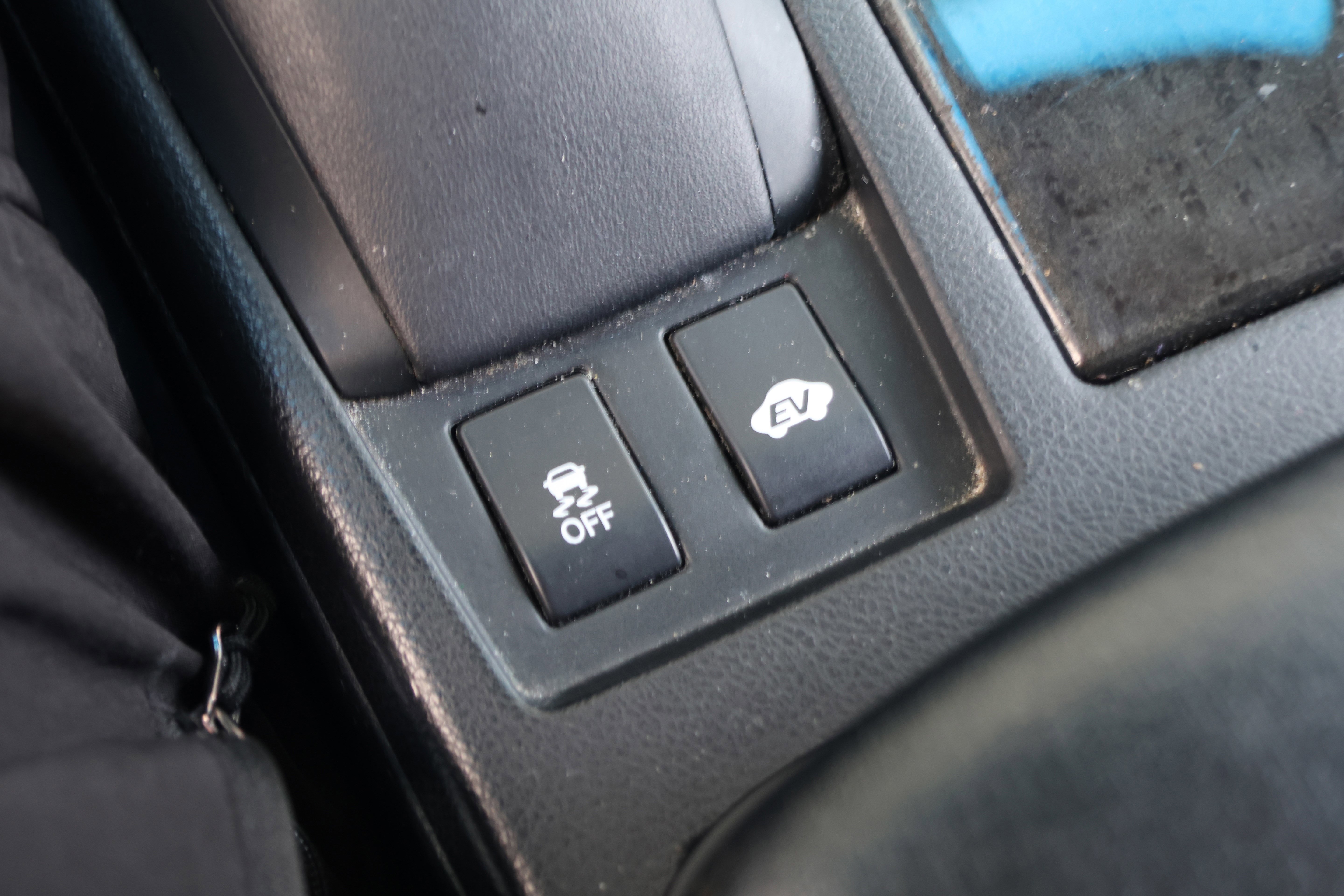 Used 2013 Lexus RX 450h AWD w/ Navigation Pkg image 29