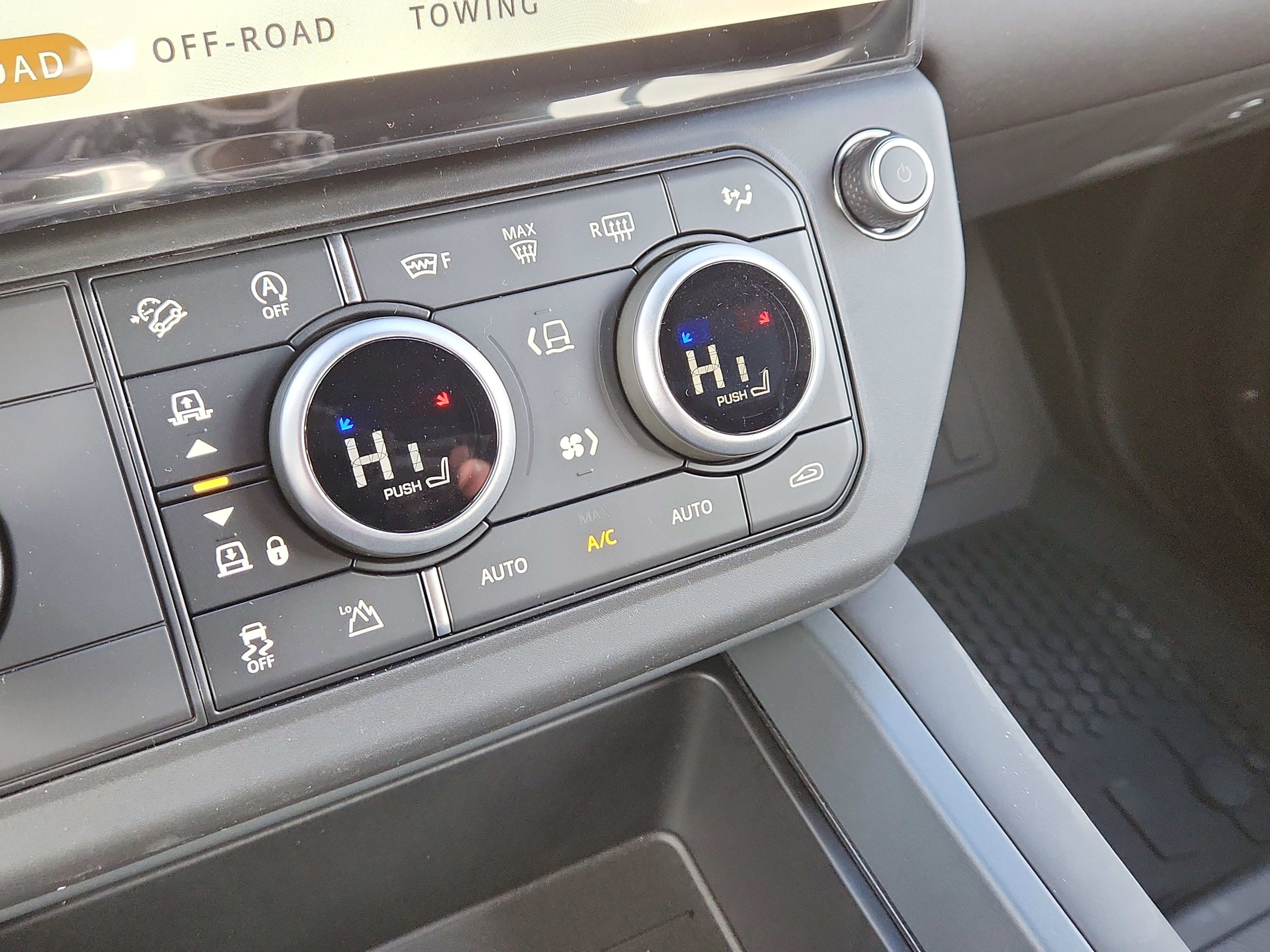 New 2026 Land Rover Defender 110 S image 30