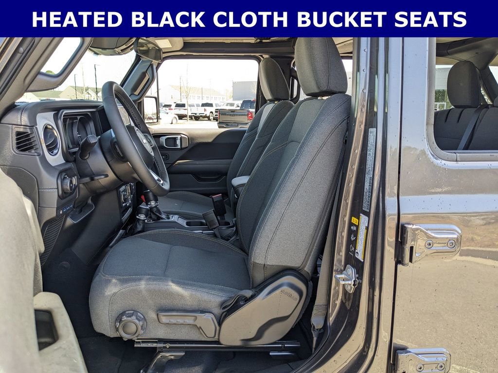 Certified 2025 Jeep Wrangler Unlimited Sahara image 4