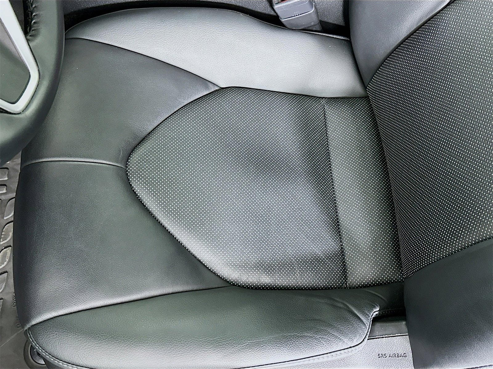 Used 2023 Toyota Camry XLE image 20