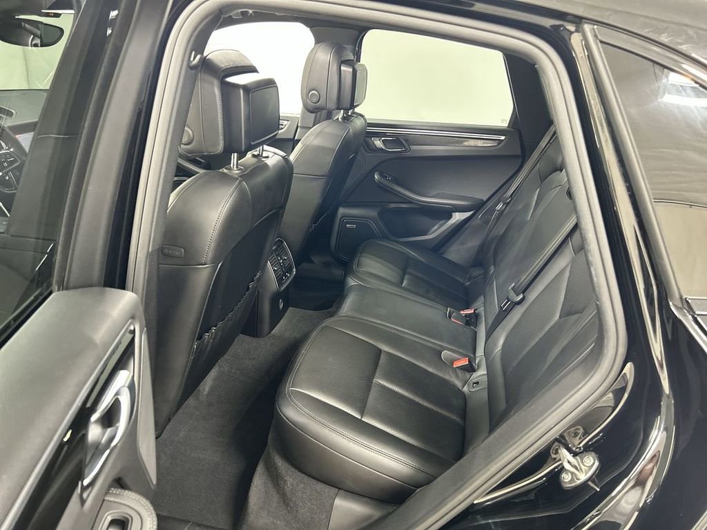 Certified 2018 Porsche Macan S AWD/4WD image 21