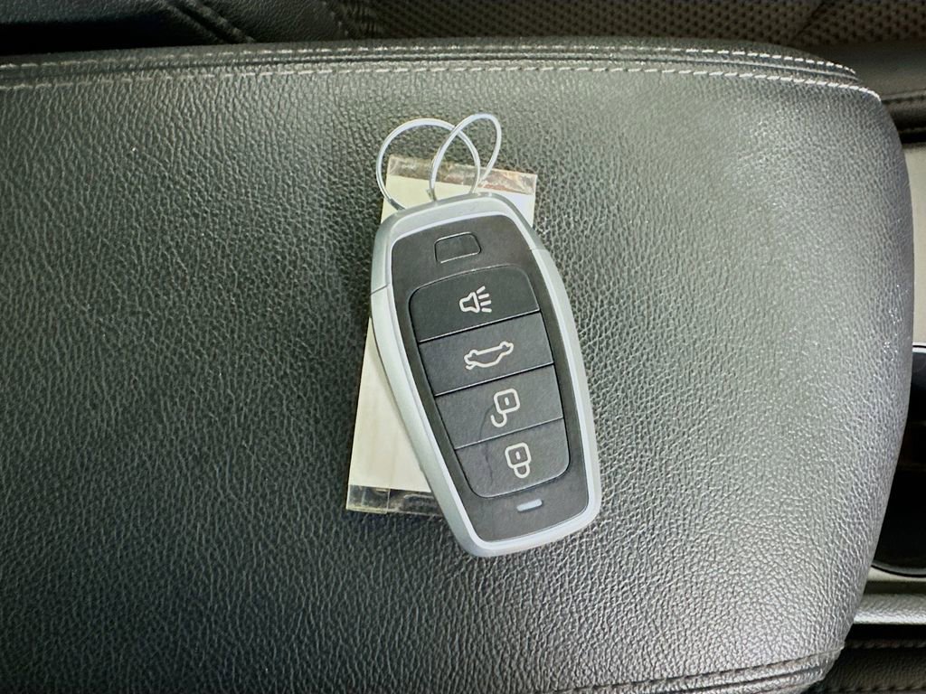 Used 2020 Kia Optima S image 37