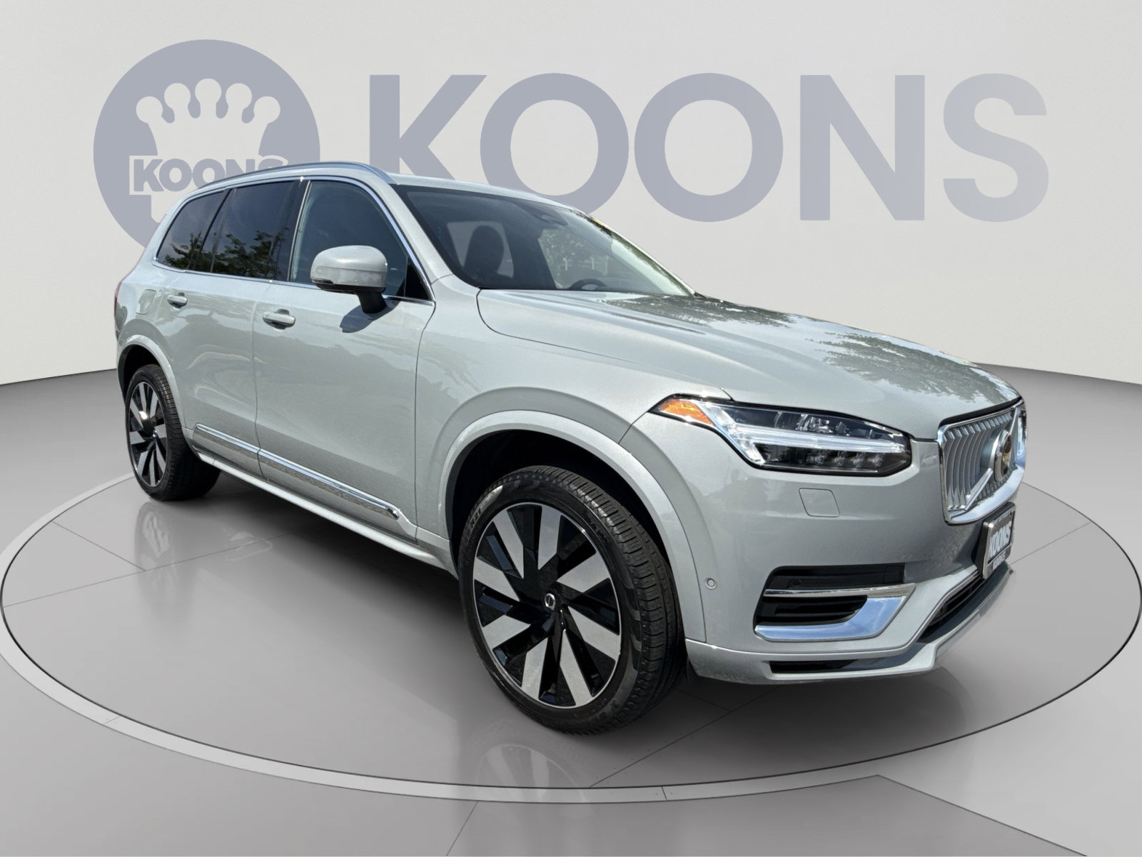 Certified 2025 Volvo XC90 T8 Plus w/ Protection Package Premier AWD/4WD image 10