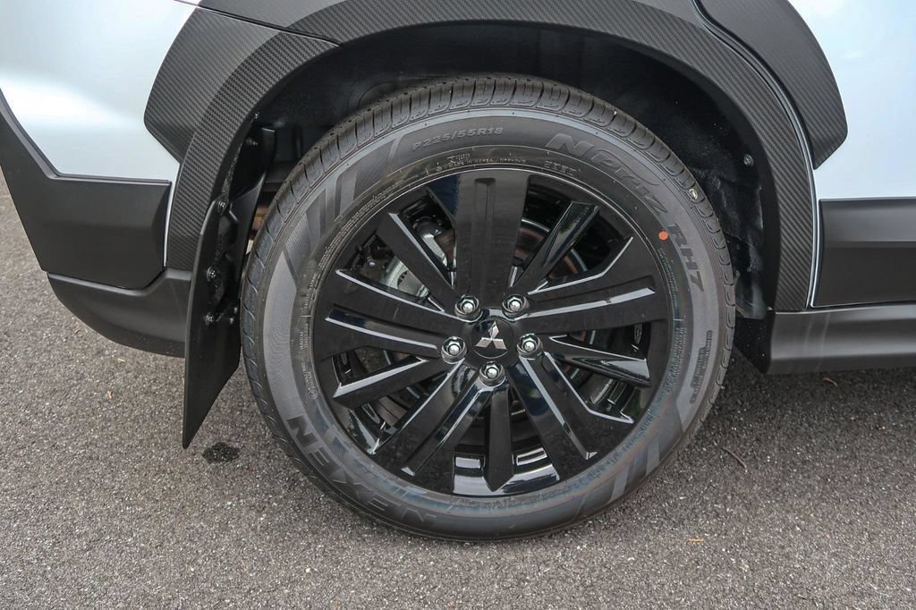 Used 2025 Mitsubishi Outlander Sport AWD image 14