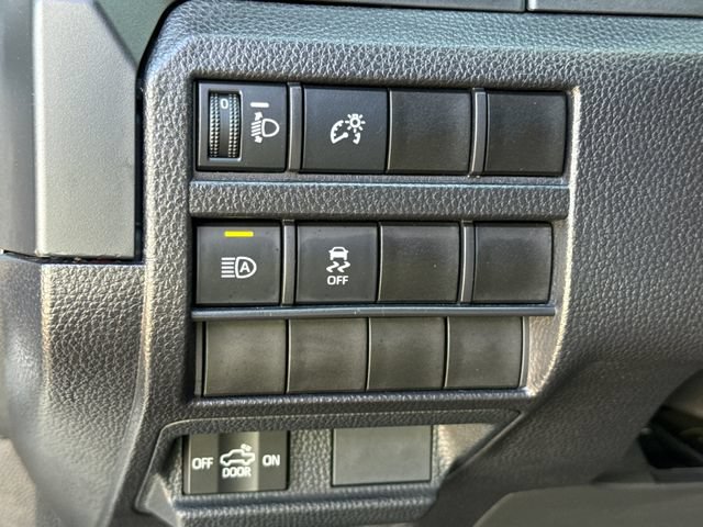 Used 2025 Toyota Tacoma SR RWD image 21